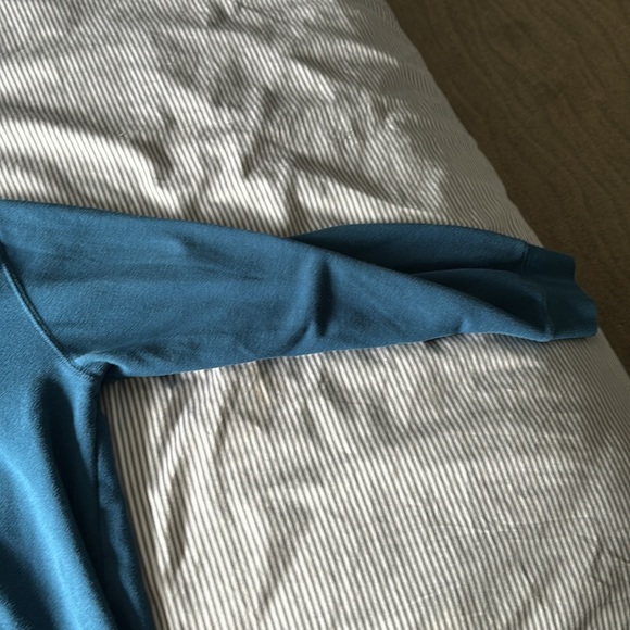 Blue vans sweater - Picture 3 of 7